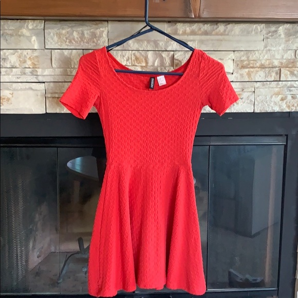 h&m red skater dress